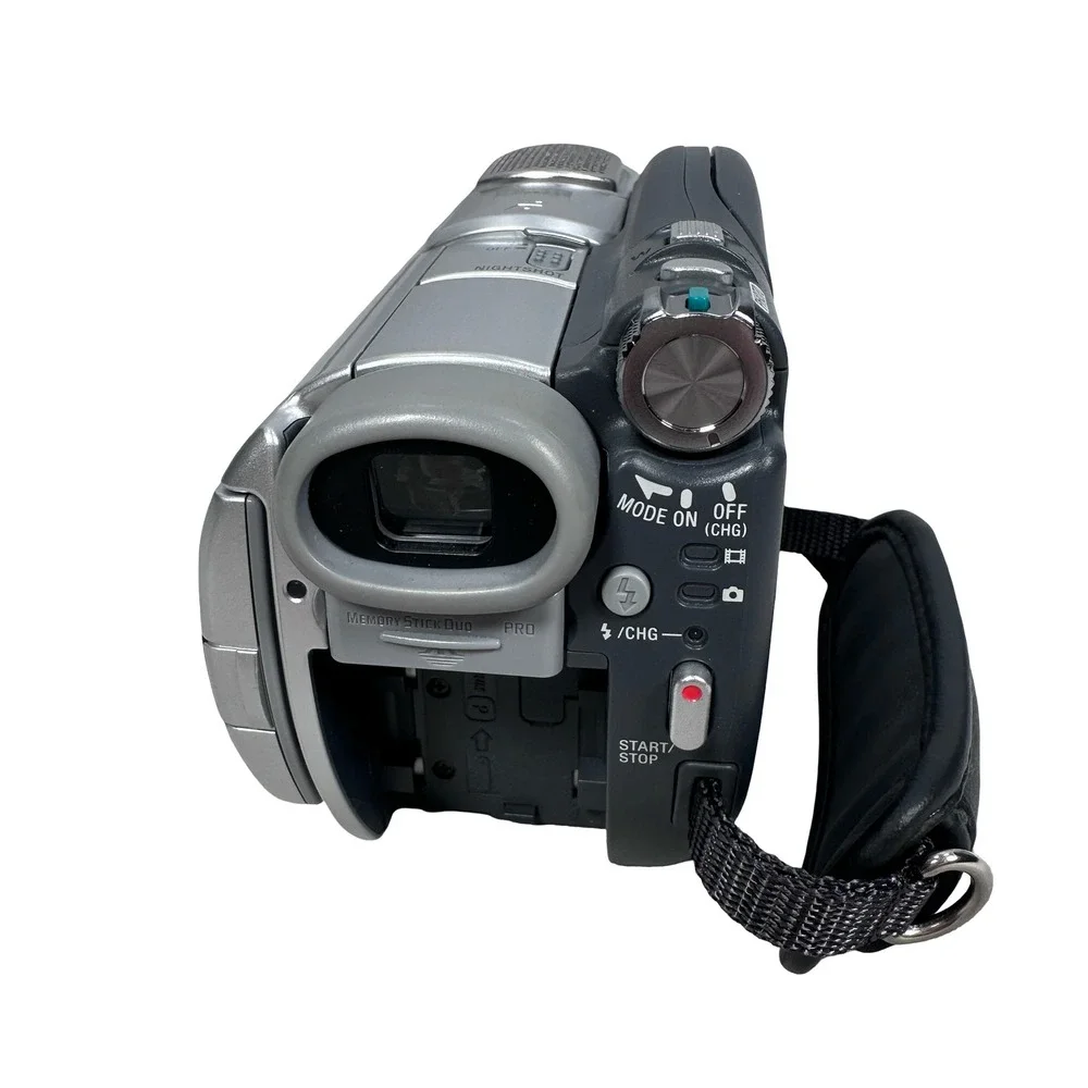 Sony Handycam DCR-DVD405 Digital Video Mini DVD Camcorder 3MP 10x Carl Zeiss